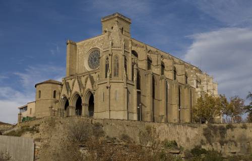 General view of the Collegiate Basilica of Santa Maria de Manresa. PMRMaeyaert / Wikimedia Commons. CC BY-SA 3.0 ES