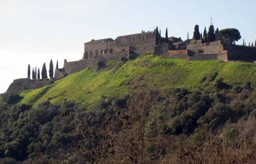 Castillo de Hostalric. Enfo / Wikimedia Commons. CC BY-SA 3.0