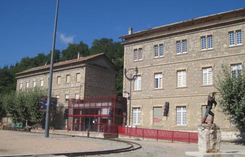 Entrance of the Cercs Mine Museum. CC BY-SA 3.0 - Museu de les Mines de Cercs / Wikimedia Commons