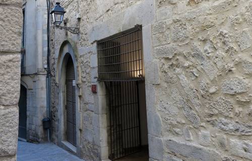 Entrada del Museu d'Història de Girona. CC BY-SA 4.0 - Enfo / Wikimedia Commons