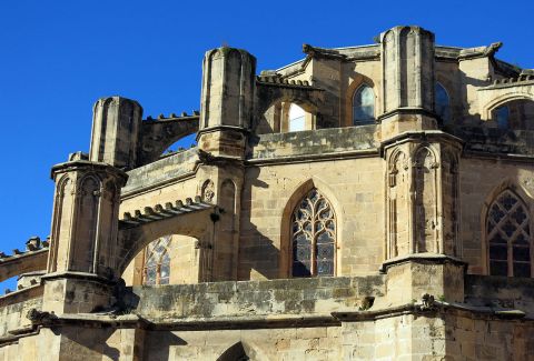Contraforts i arcbotants de l'absis de la catedral de Sta. Maria de Tortosa. Enric / Wikimedia Commons. CC BY-SA 3.0