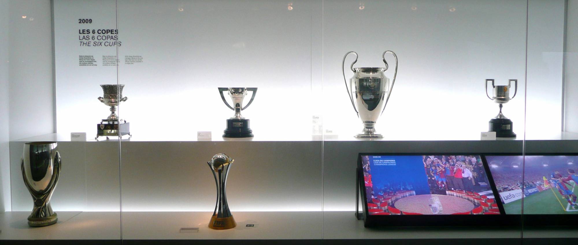 Detail of six titles won by FC Barcelona in 2009, kept at the Museum.. CC BY-ND 2.0 - Eduardo Zárate / Flickr