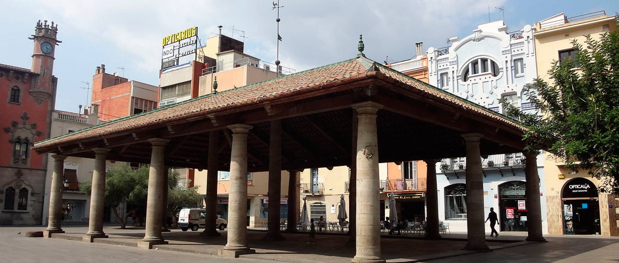Cubierta del mercado de Granollers. CC BY-SA 3.0 - Mhocalc / Wikimedia Commons